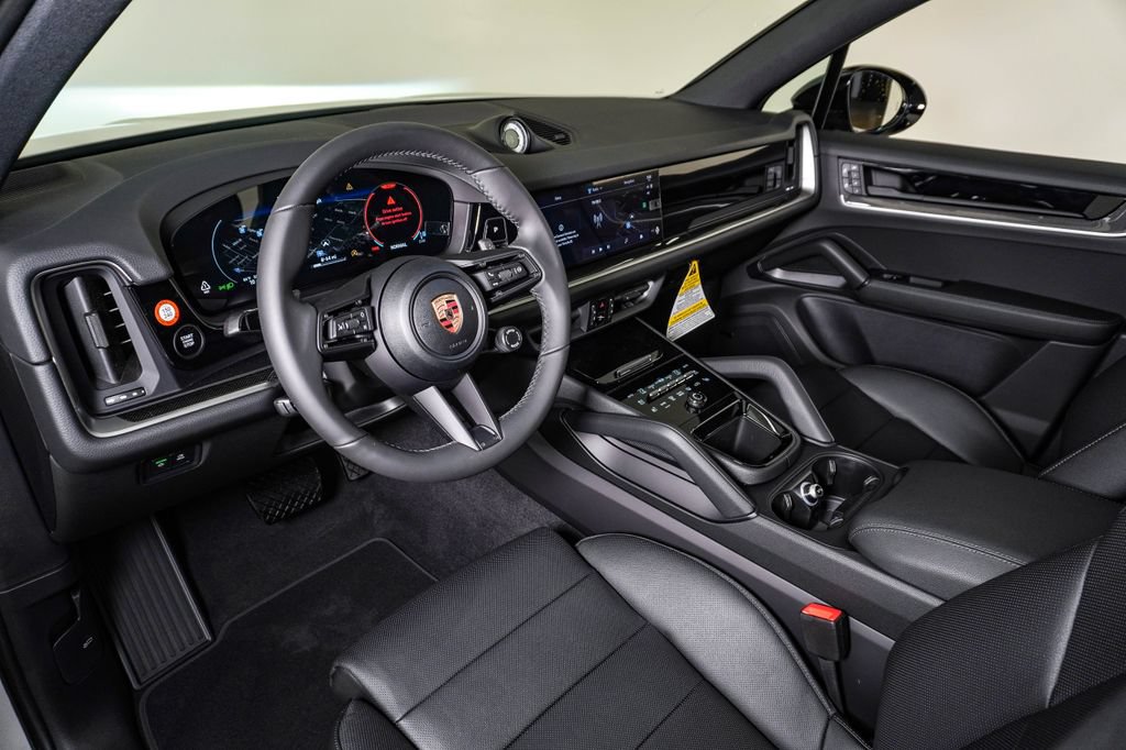 New 2026 Porsche Cayenne AWD/4WD image 4