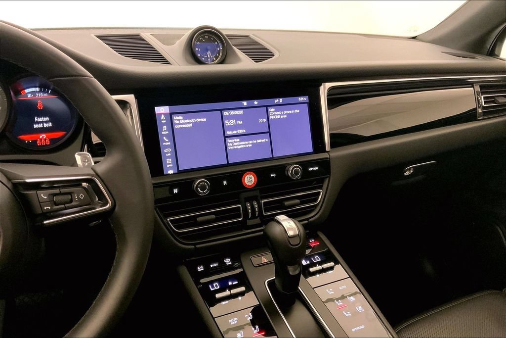 Used 2025 Porsche Macan S AWD/4WD image 5