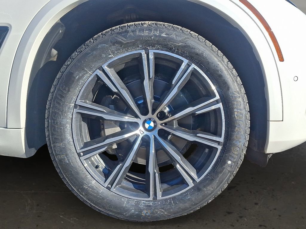 Used 2020 BMW X5 xDrive40i w/ M Sport Package image 9