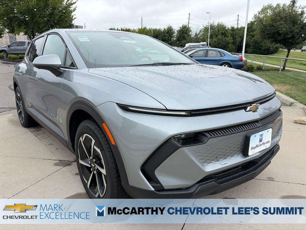 New 2026 Chevrolet Equinox EV LT w/ Comfort Package FWD image 2