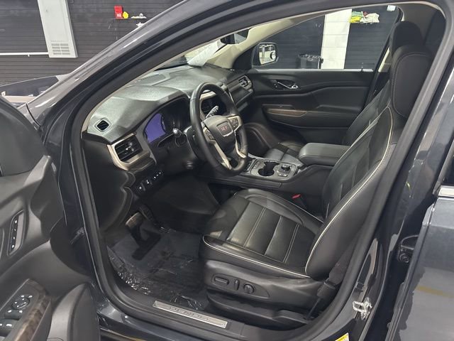 Used 2023 GMC Acadia Denali w/ Denali Ultimate Package image 10