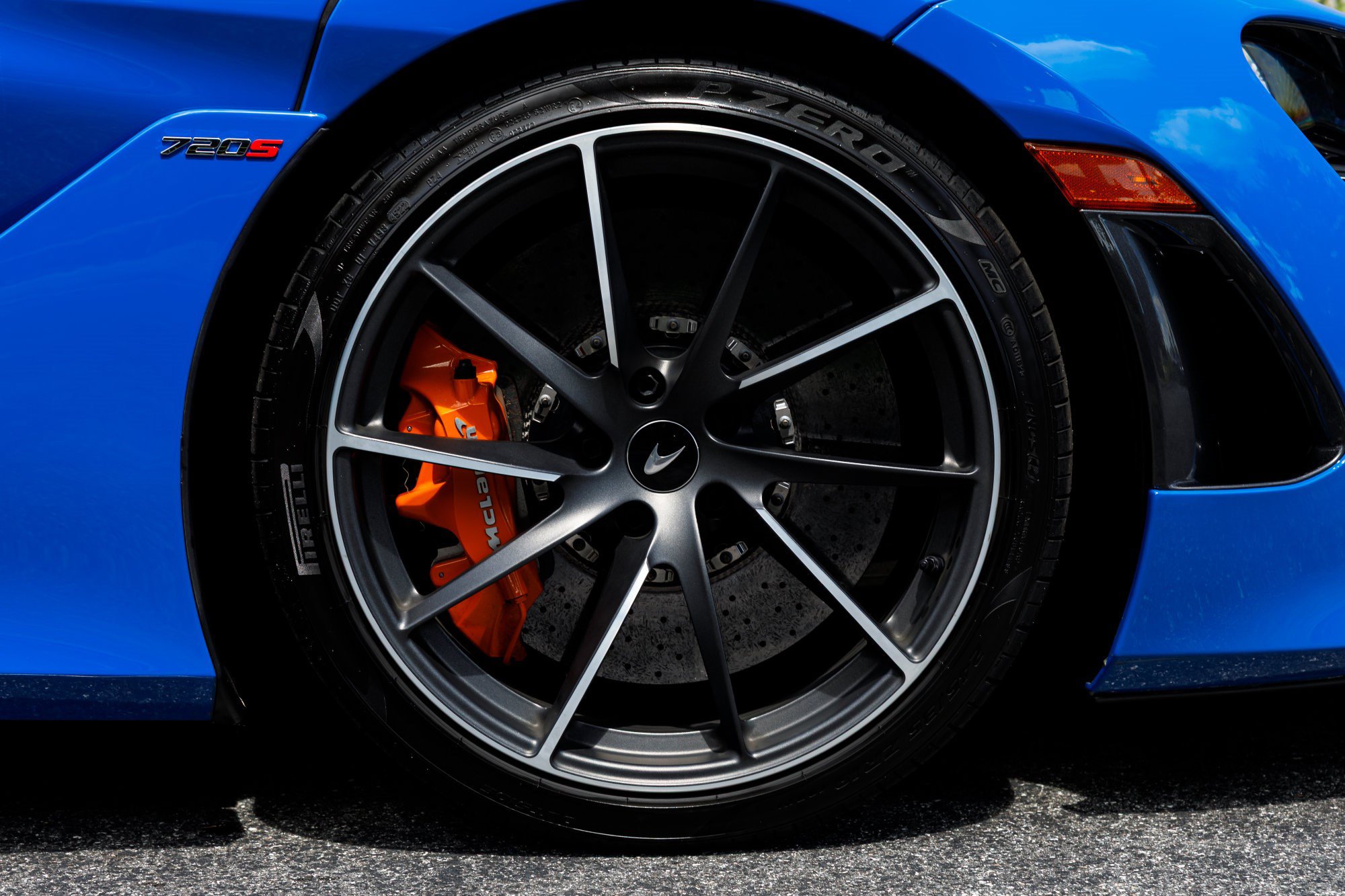 Used 2019 McLaren 720S Luxury RWD image 20