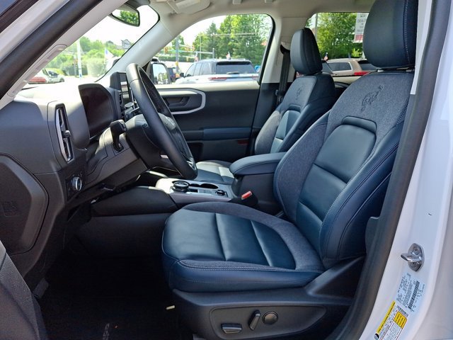 Used 2024 Ford Bronco Sport Outer Banks w/ Tech Package AWD/4WD image 17