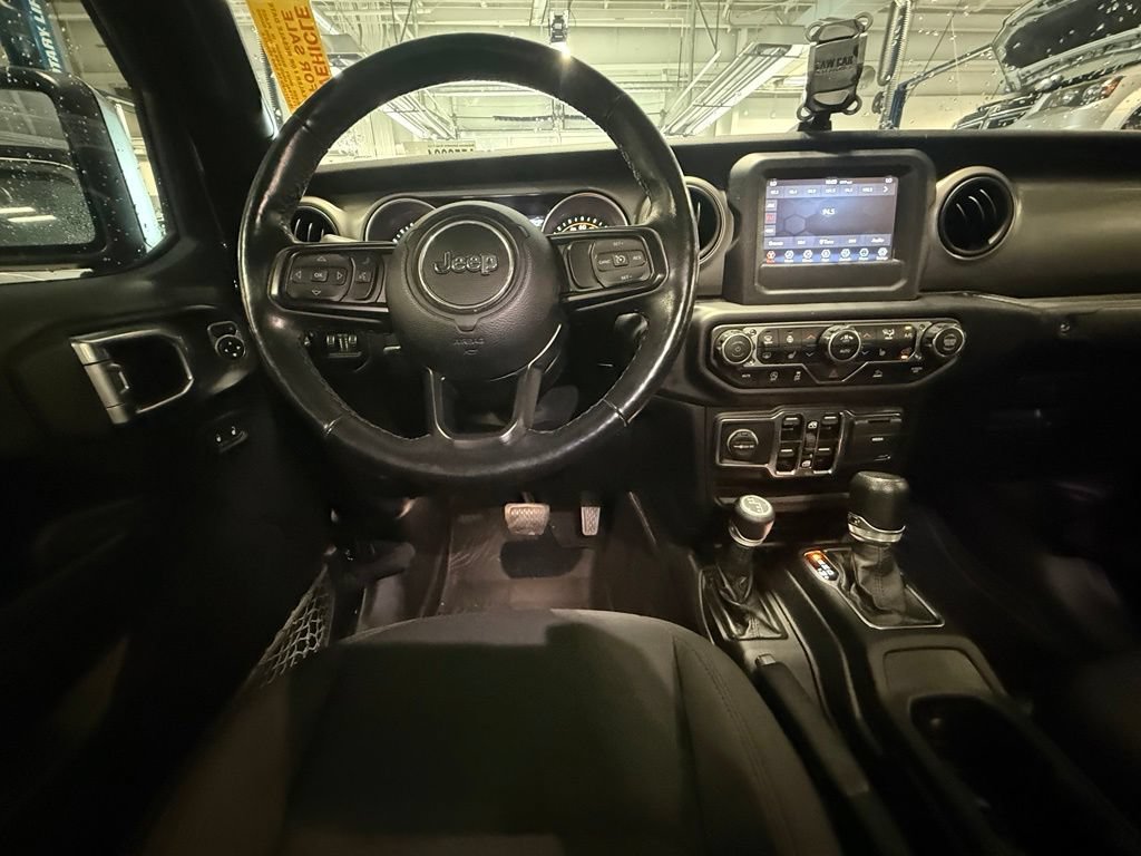 Used 2021 Jeep Gladiator Sport AWD/4WD image 8