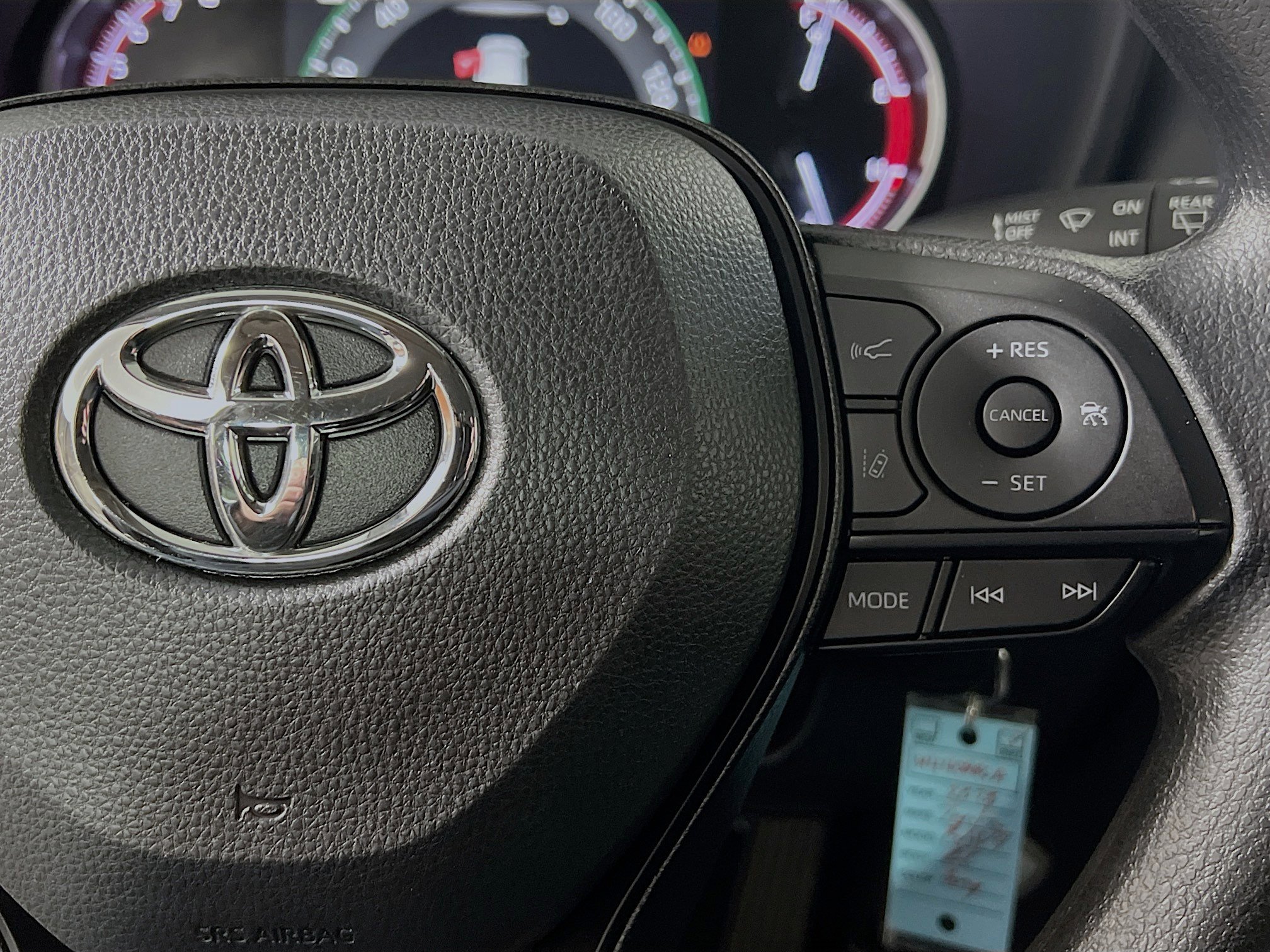 Used 2025 Toyota RAV4 LE image 20