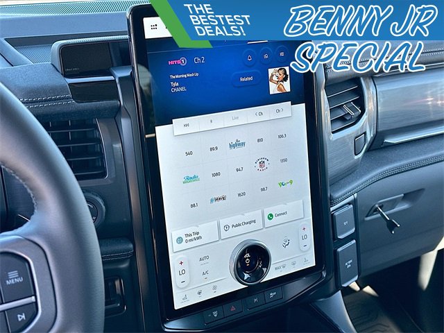 Used 2025 Ford F150 Lightning Flash image 15