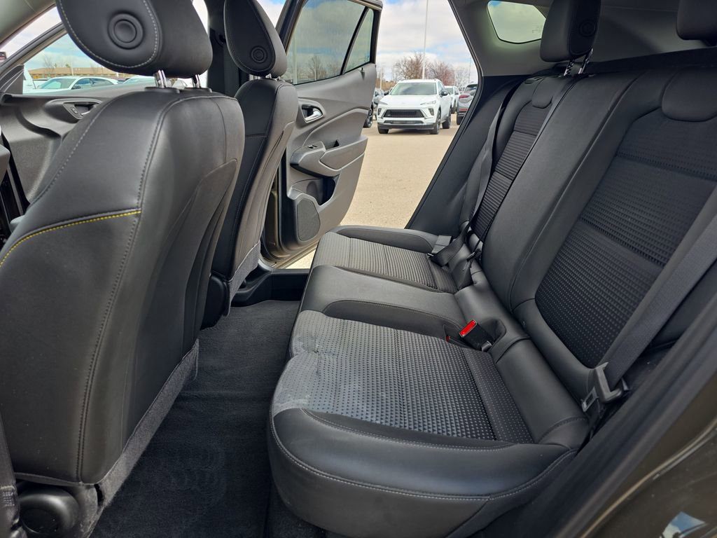 Certified 2024 Chevrolet Trax LT w/ Driver Confidence Package image 14