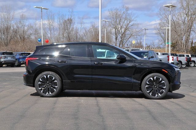 New 2025 Chevrolet Blazer EV RS RWD image 2