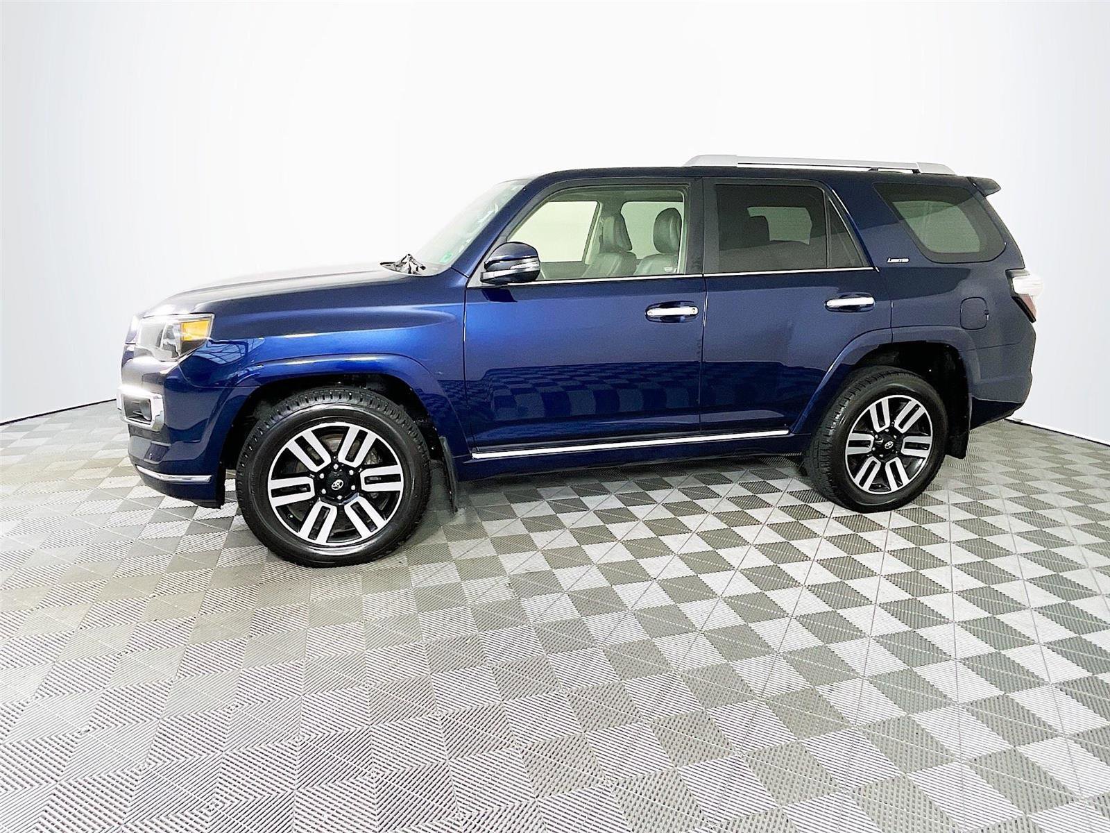Used 2022 Toyota 4Runner Limited image 4