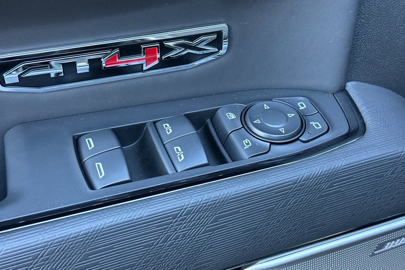 New 2026 GMC Sierra 1500 AT4X w/ AT4X AEV Edition image 11