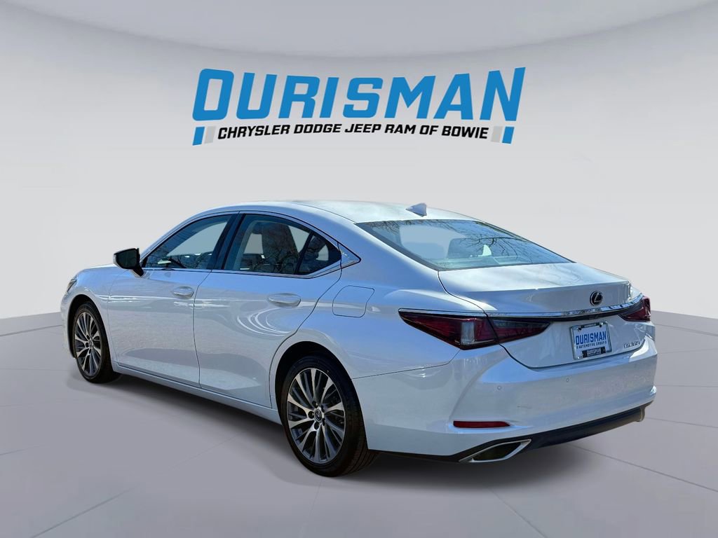 Used 2019 Lexus ES 350 w/ Premium Package image 4