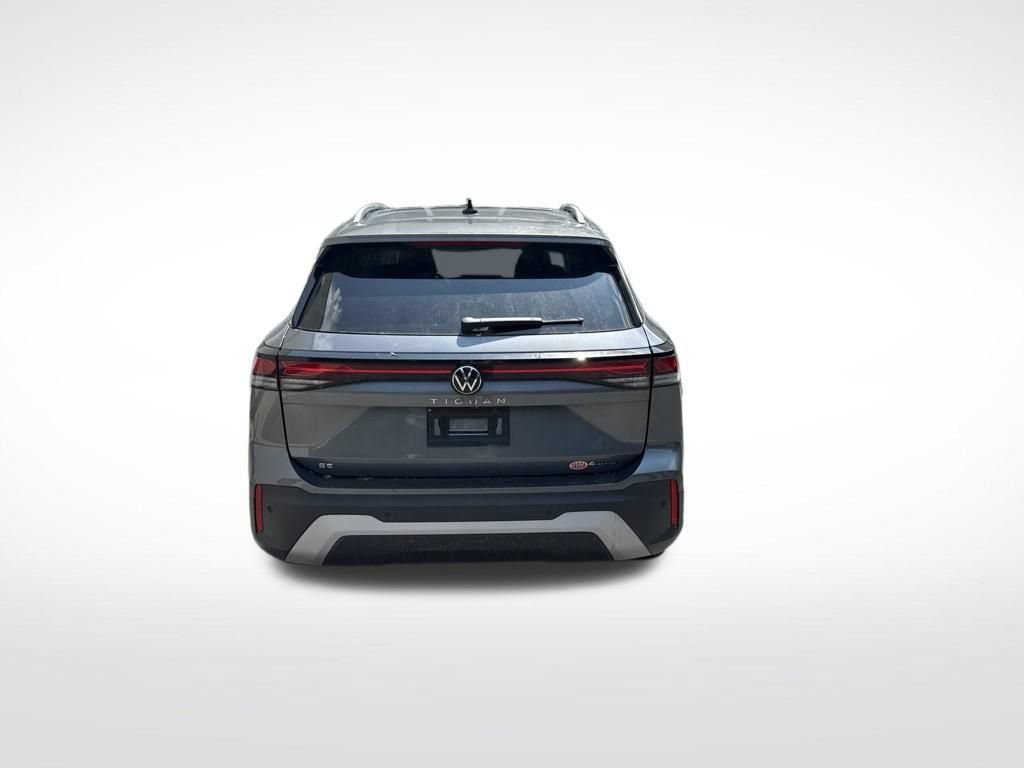 Used 2026 Volkswagen Tiguan SE AWD/4WD image 10