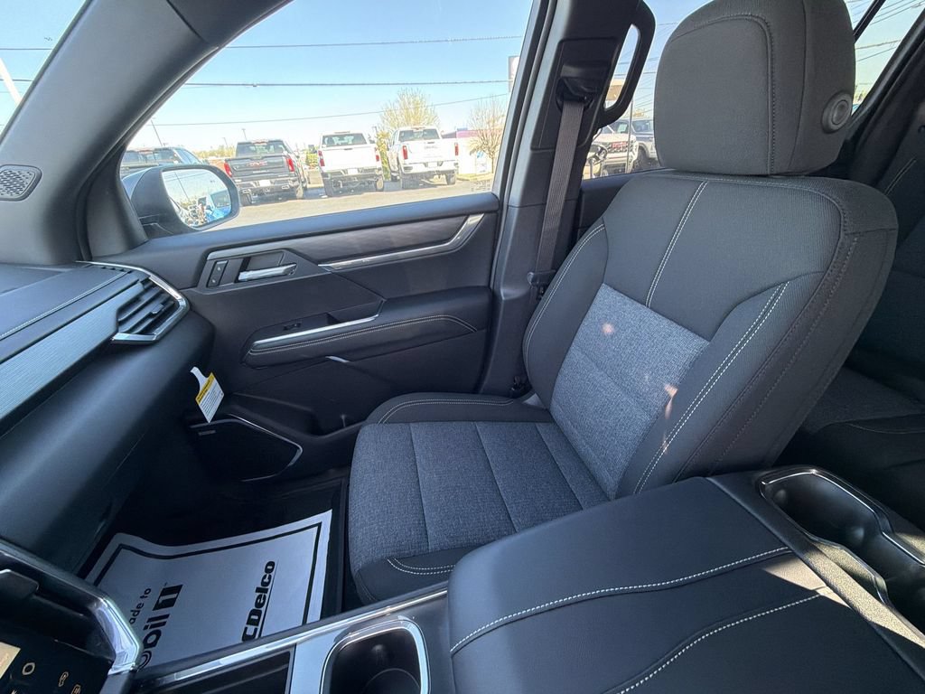 New 2026 GMC Acadia Elevation w/ LPO, Floor Liner Package FWD image 31