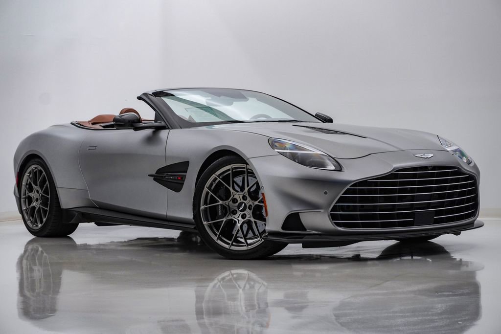 Used 2026 Aston Martin Vanquish Convertible RWD video 1