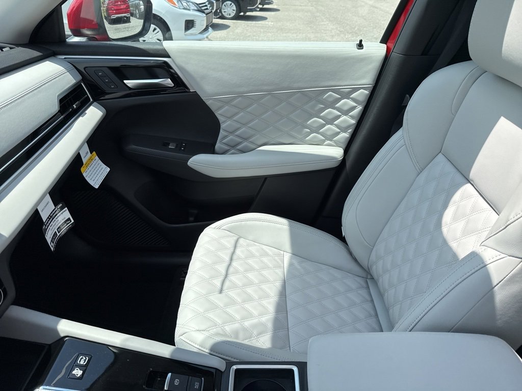 New 2025 Mitsubishi Outlander SEL image 26