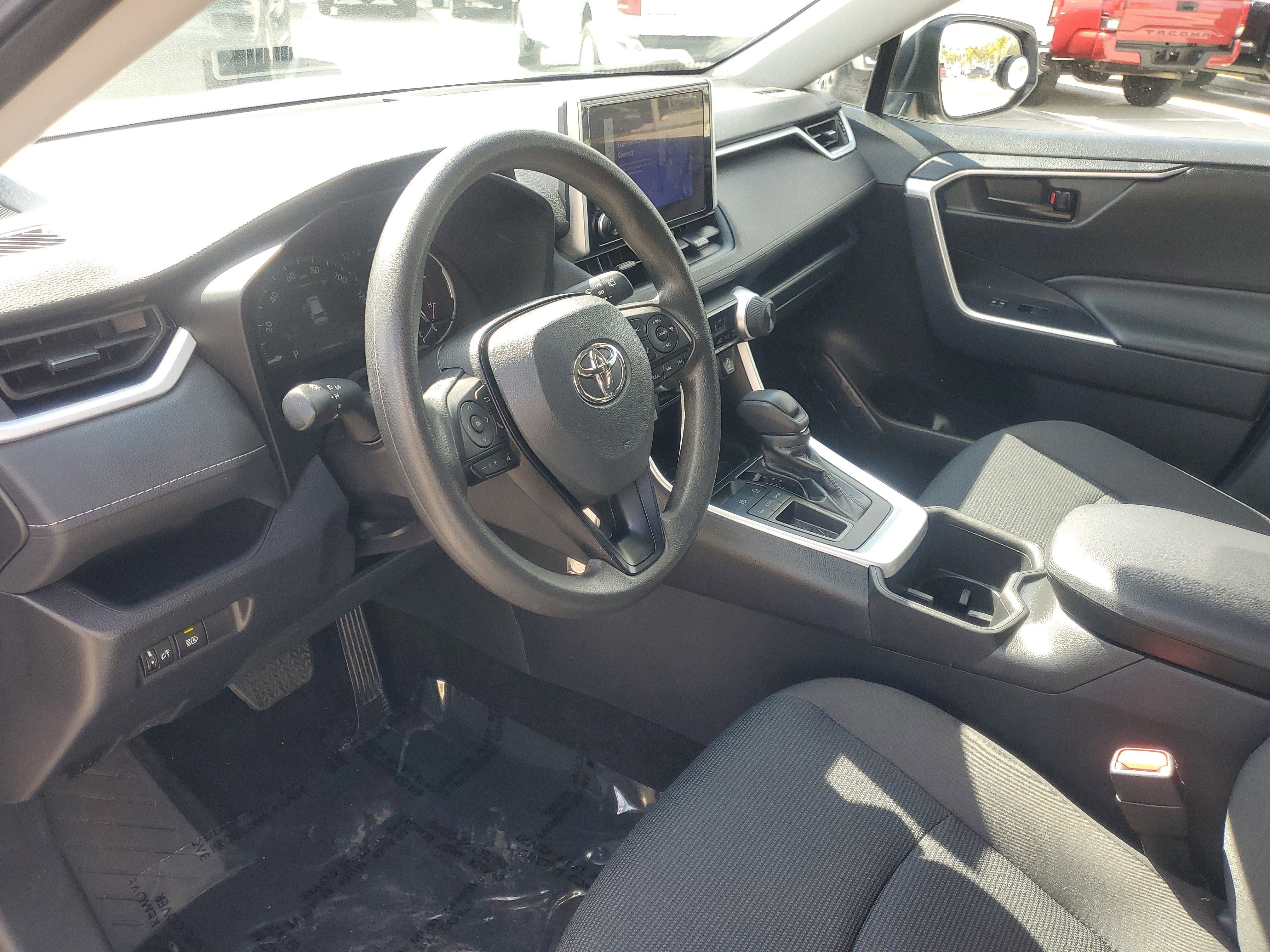 Used 2024 Toyota RAV4 LE image 16