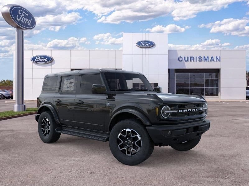 New 2026 Ford Bronco Outer Banks AWD/4WD image 1