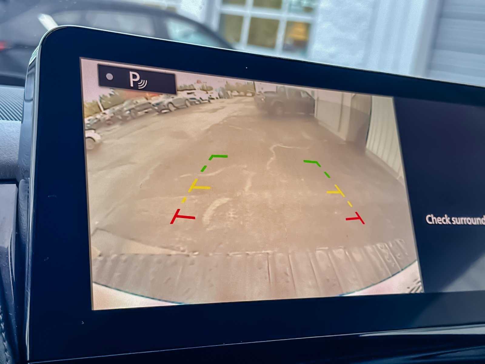 Used 2022 Nissan Armada SV w/ SV Appearance Package image 21