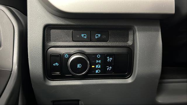 Used 2023 Ford F350 XLT image 41