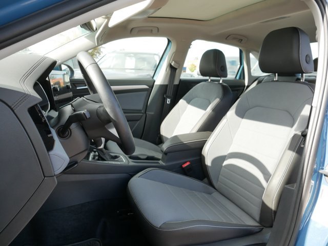 Certified 2025 Volkswagen Jetta SE FWD image 15