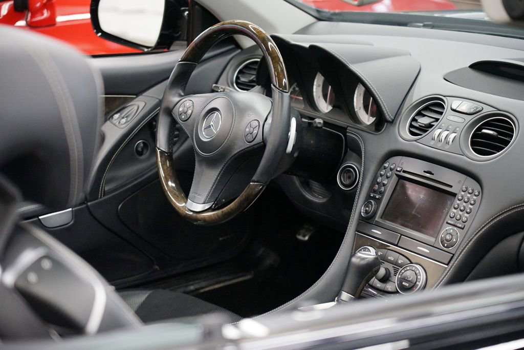 Used 2012 Mercedes-Benz SL 550 image 11