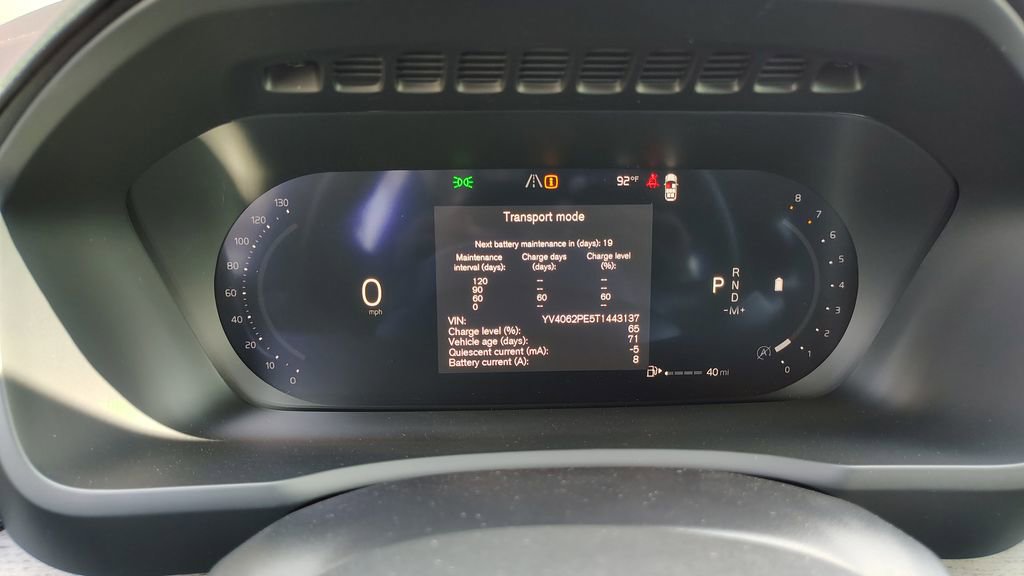 New 2026 Volvo XC90 B6 Plus w/ Protection Package Premier AWD/4WD image 16