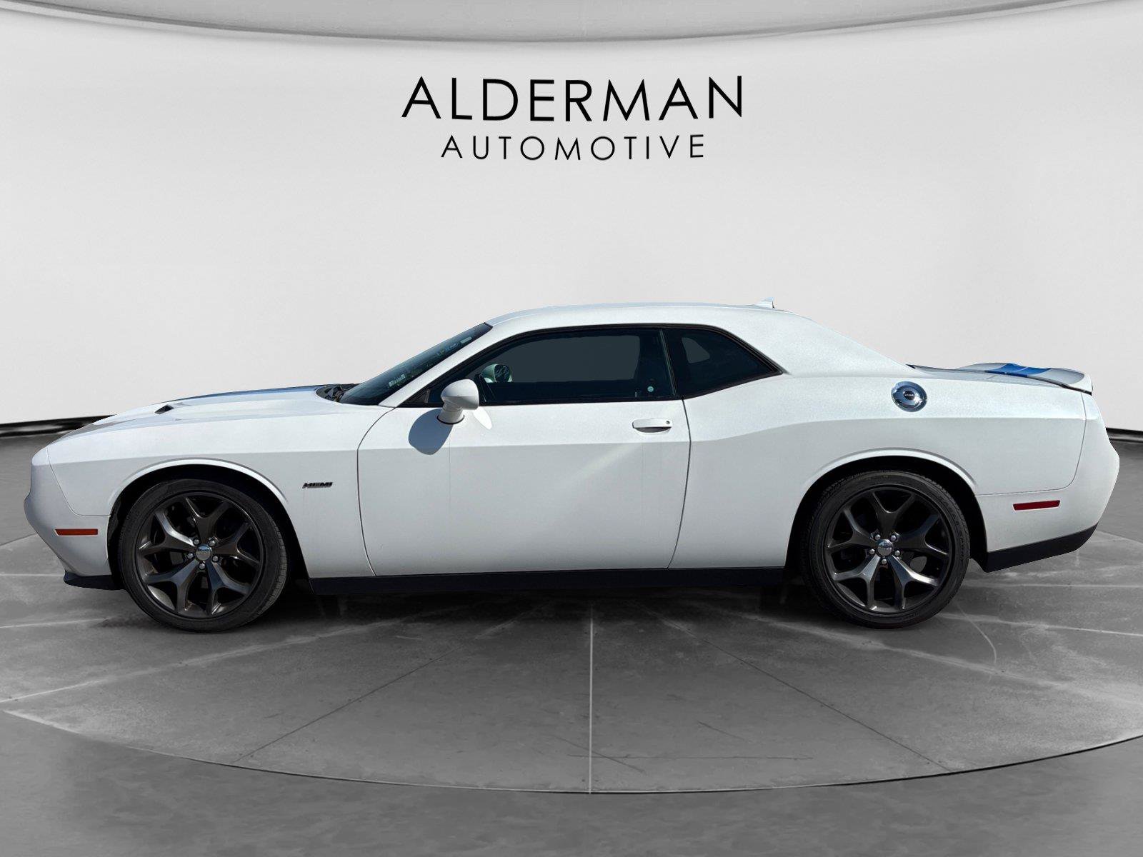 Used 2015 Dodge Challenger R/T Plus RWD image 2