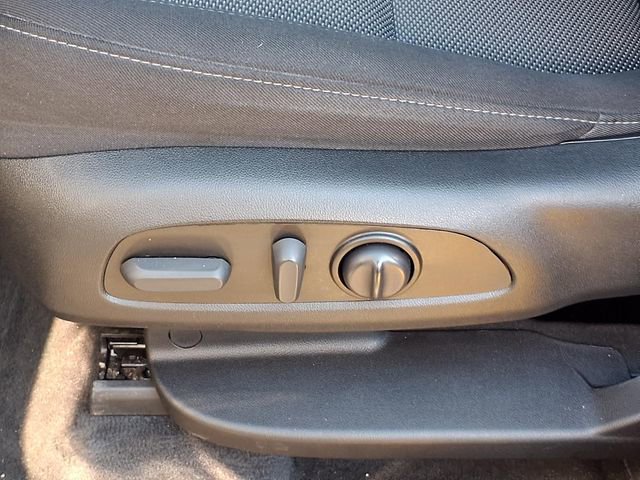 Used 2023 Chevrolet Traverse LT image 4