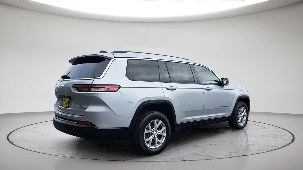 Used 2023 Jeep Grand Cherokee L Limited AWD/4WD image 5