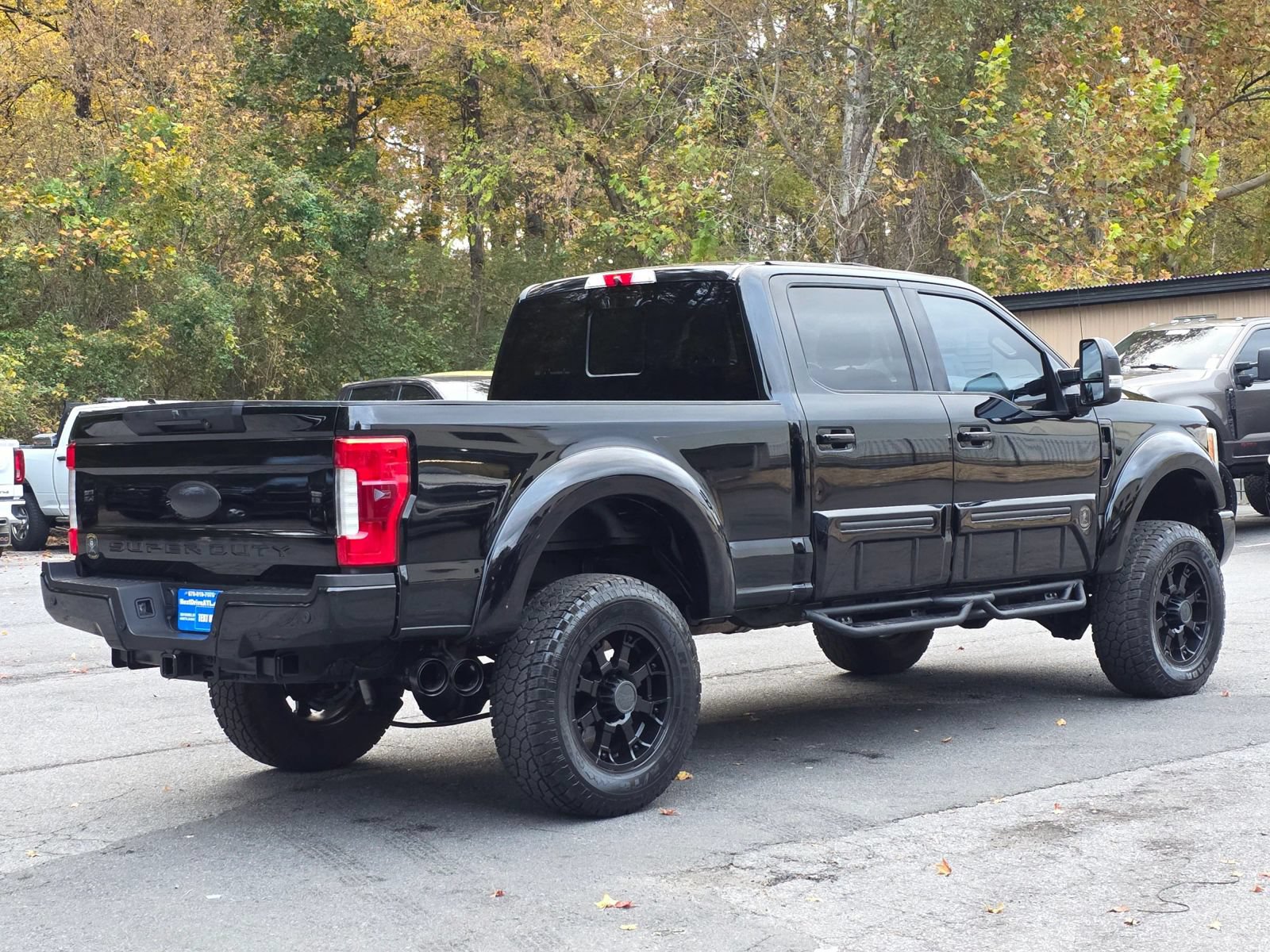 Used 2017 Ford F250 Lariat w/ Lariat Ultimate Package AWD/4WD image 8