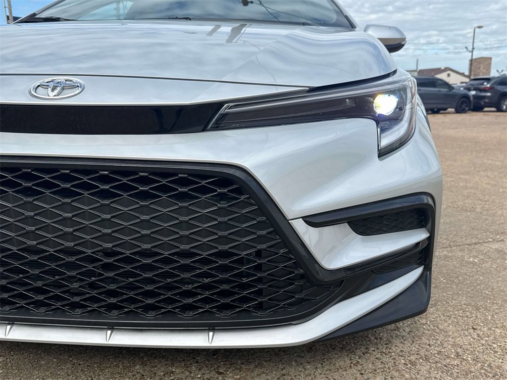 Used 2025 Toyota Corolla SE image 7