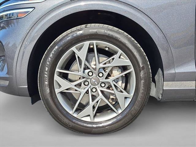 Used 2023 Genesis GV70 2.5T w/ Select Package AWD/4WD image 25