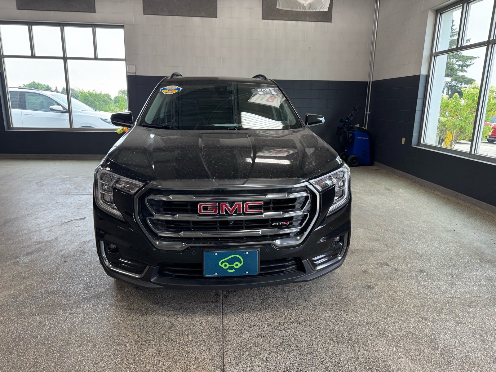Certified 2023 GMC Terrain AT4 w/ Infotainment Package II AWD/4WD image 2
