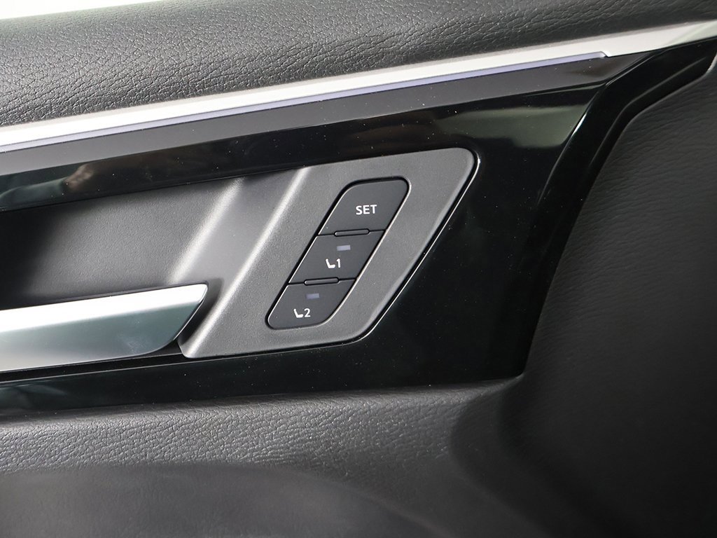 New 2025 Mitsubishi Outlander SEL Black Edition image 42