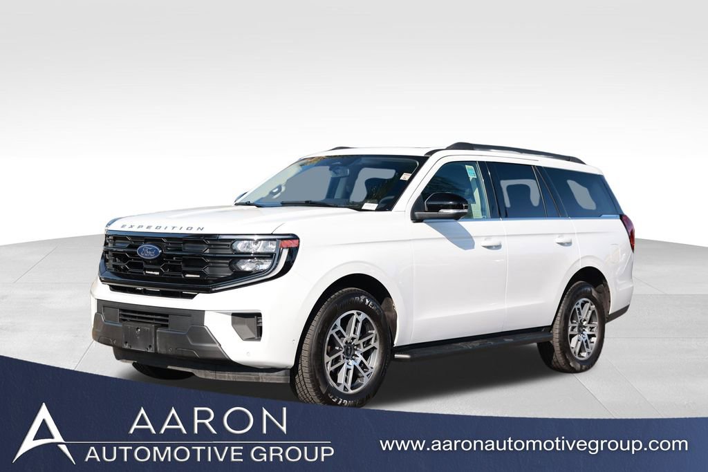 Used 2025 Ford Expedition Active image 1