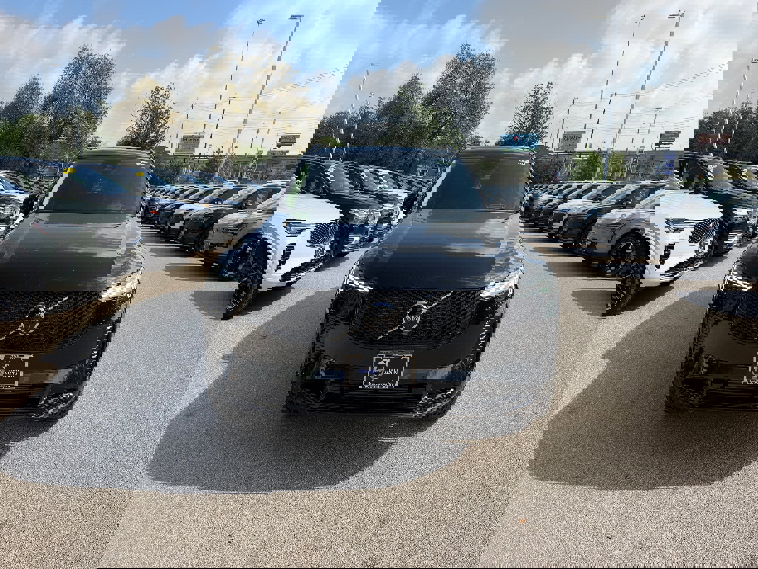 New 2026 Volvo XC90 T8 Ultra w/ Protection Package Premier image 6