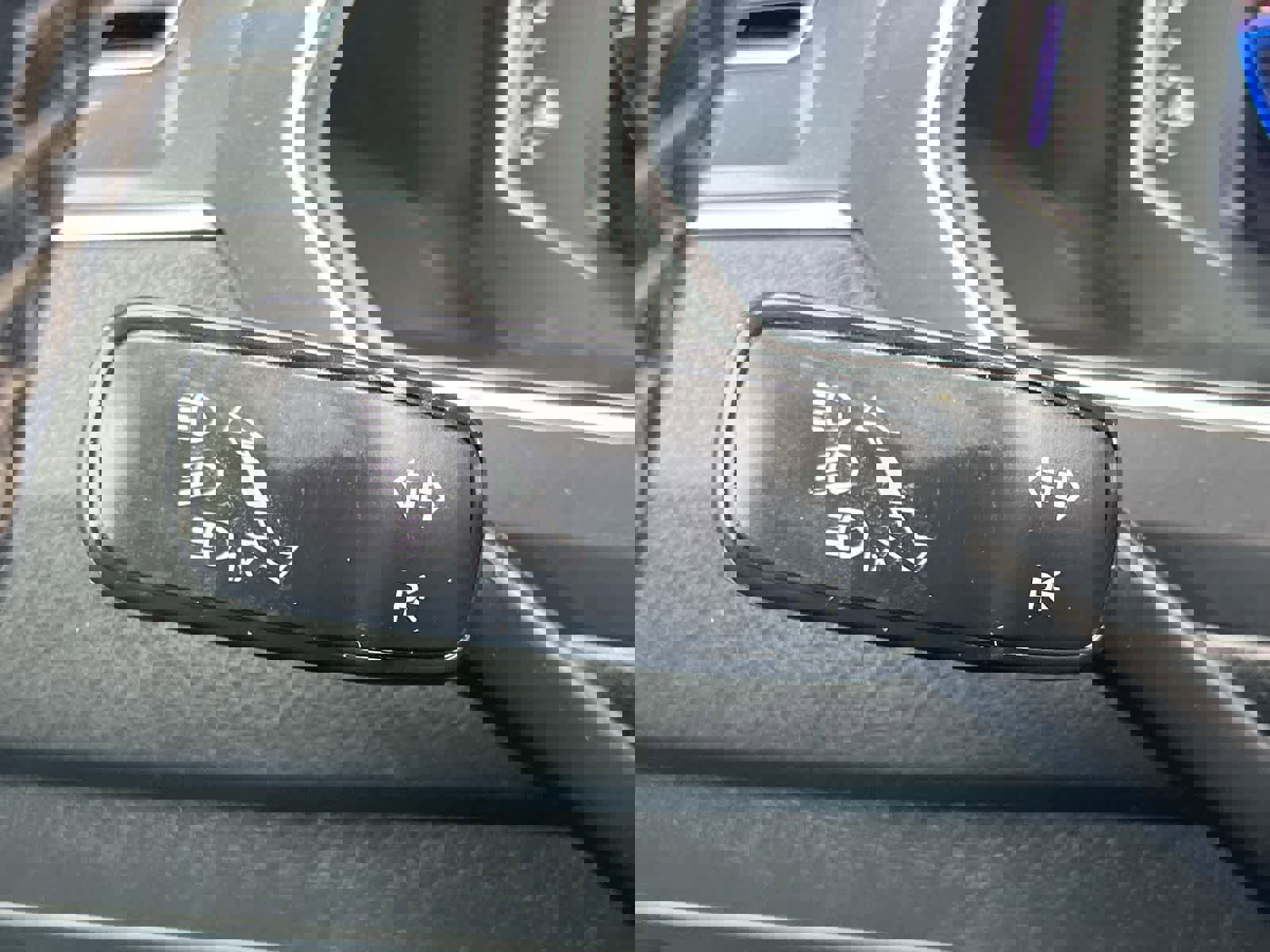 Used 2019 Volkswagen Tiguan SEL Premium R-Line image 26