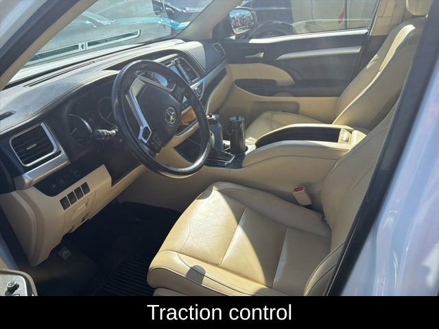 Used 2017 Toyota Highlander XLE image 8