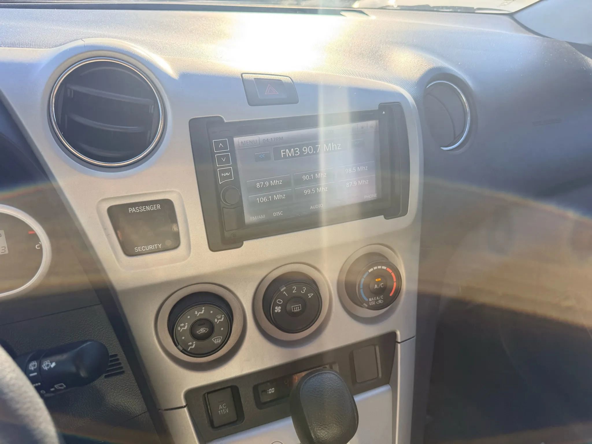 Used 2009 Toyota Matrix S image 26