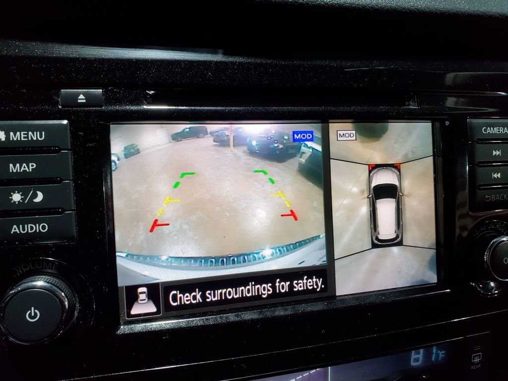 Used 2019 Nissan Rogue SV w/ Premium Package image 30