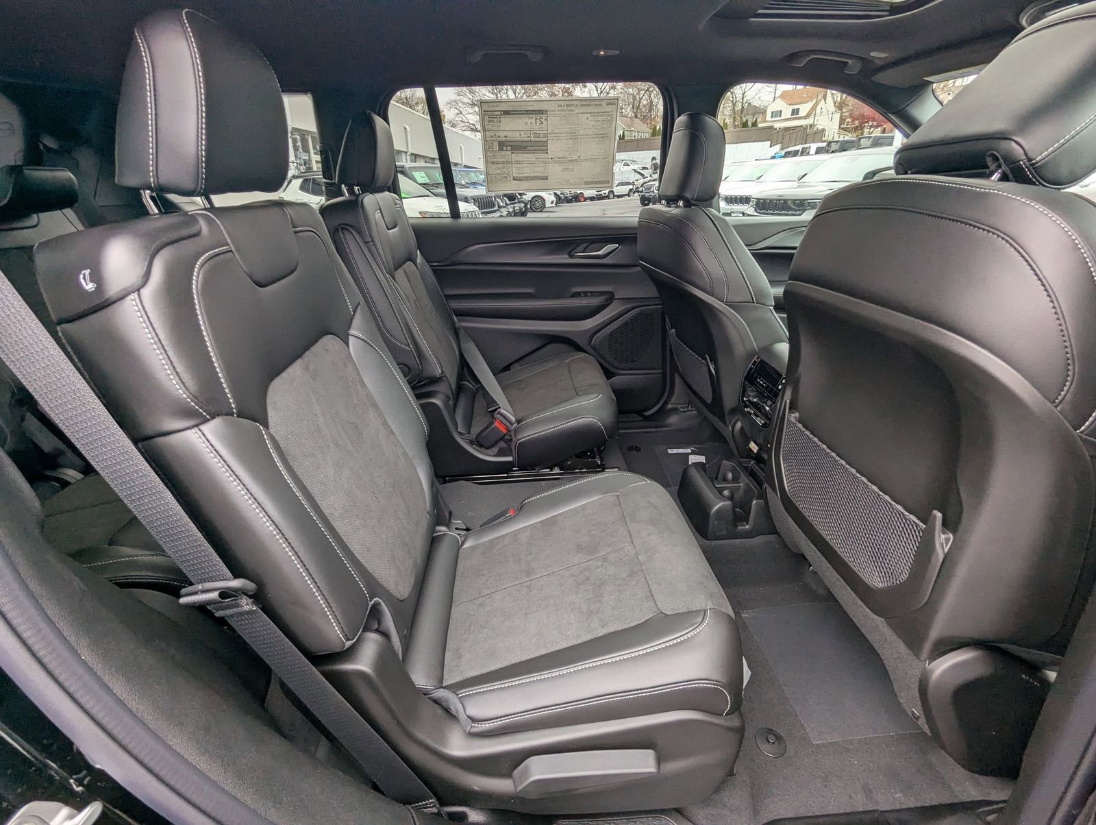 New 2025 Jeep Grand Cherokee L Altitude image 22