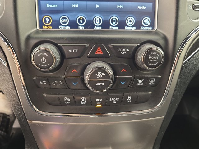 Used 2018 Jeep Grand Cherokee Limited w/ Luxury Group II AWD/4WD image 25