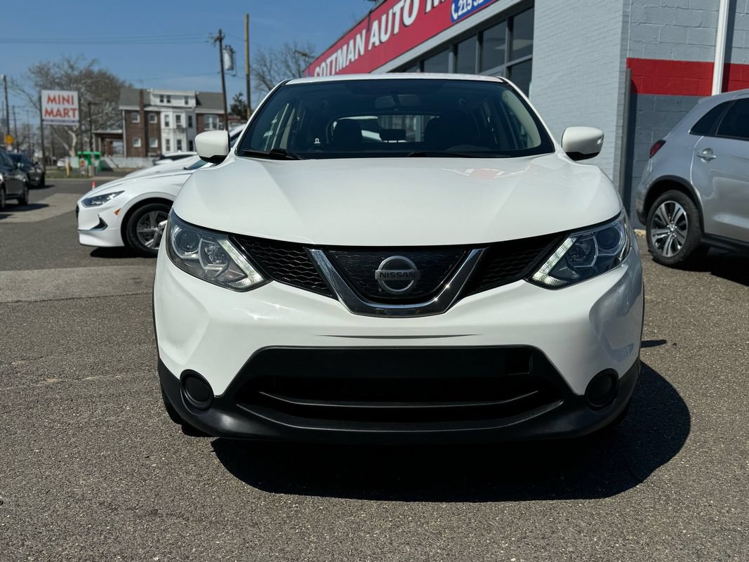Used 2017 Nissan Rogue Sport S w/ S Appearance Package AWD/4WD image 2