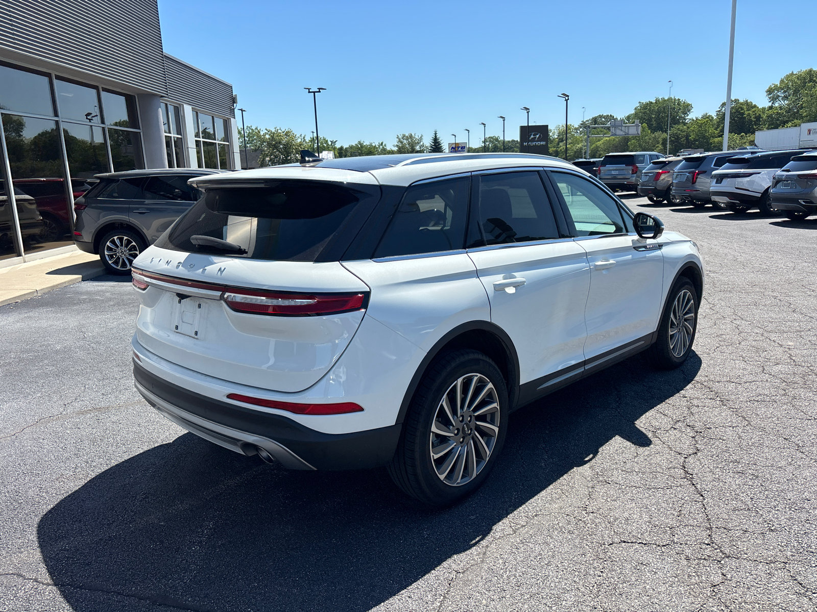Certified 2024 Lincoln Corsair Reserve w/ Equipment Group 201A AWD/4WD image 7