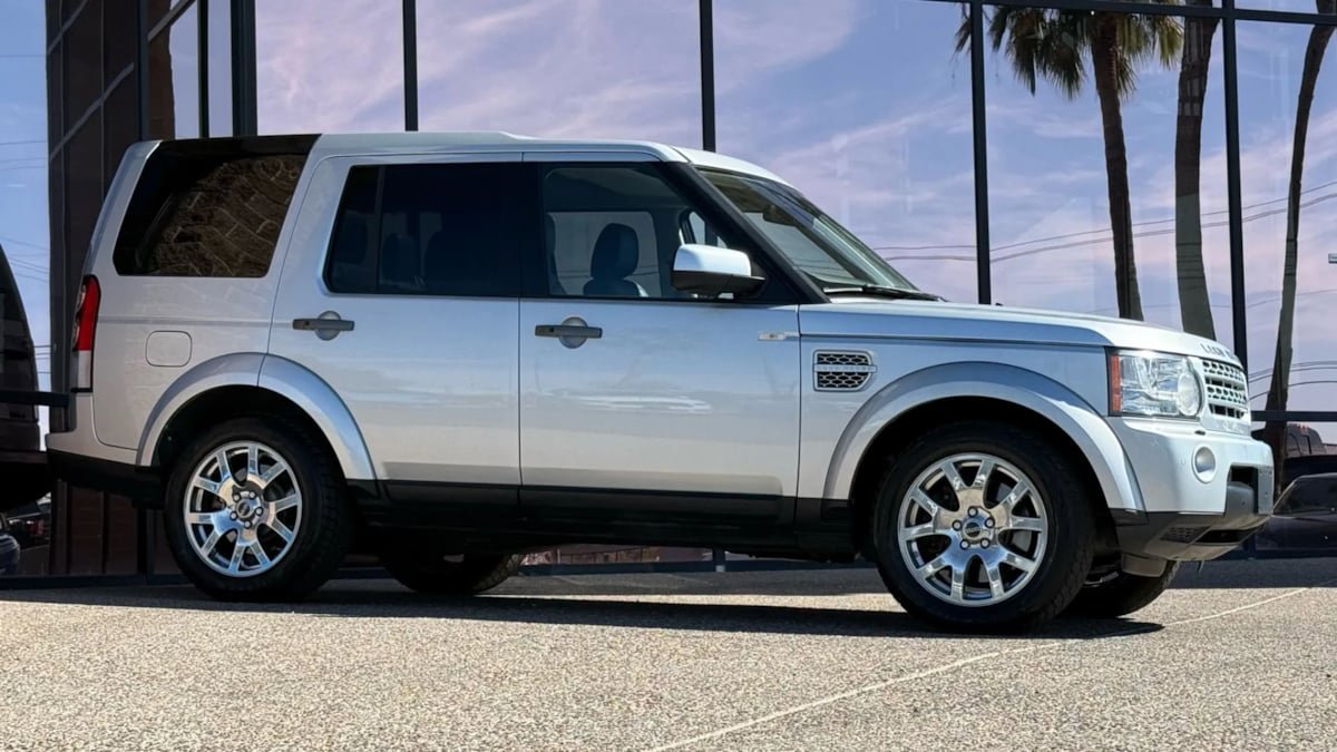 Used 2011 Land Rover LR4 HSE LUX image 17