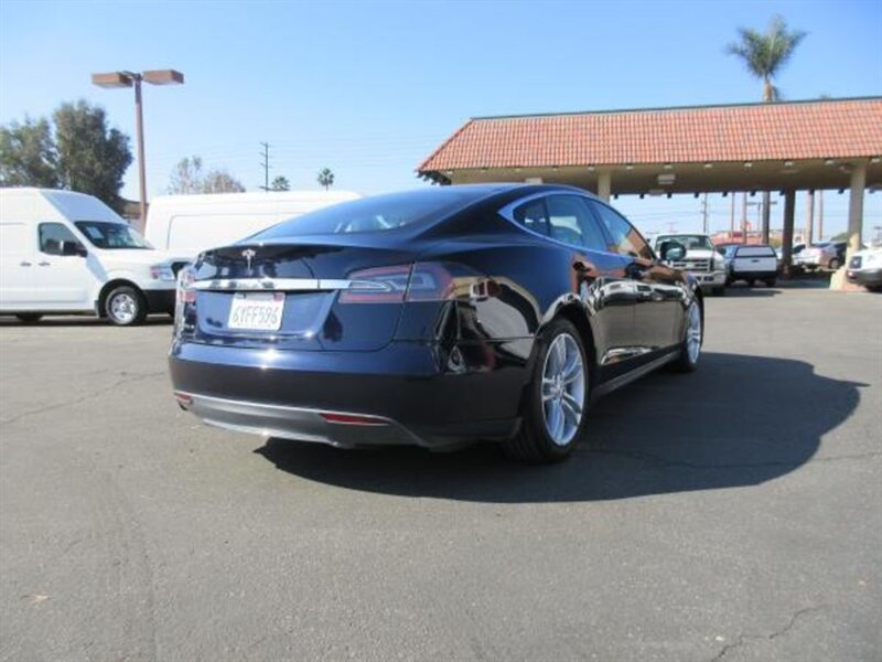 Used 2013 Tesla Model S Performance RWD image 3