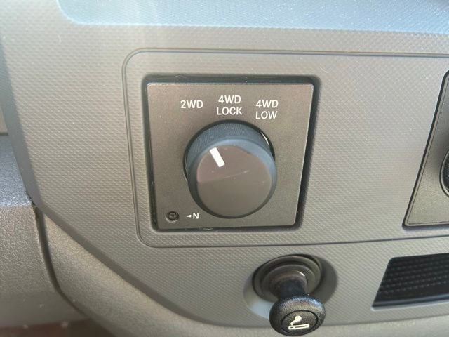 Used 2006 Dodge Ram 2500 Truck SLT image 20