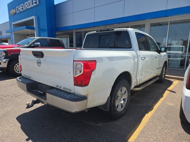Used 2018 Nissan Titan SV AWD/4WD image 4