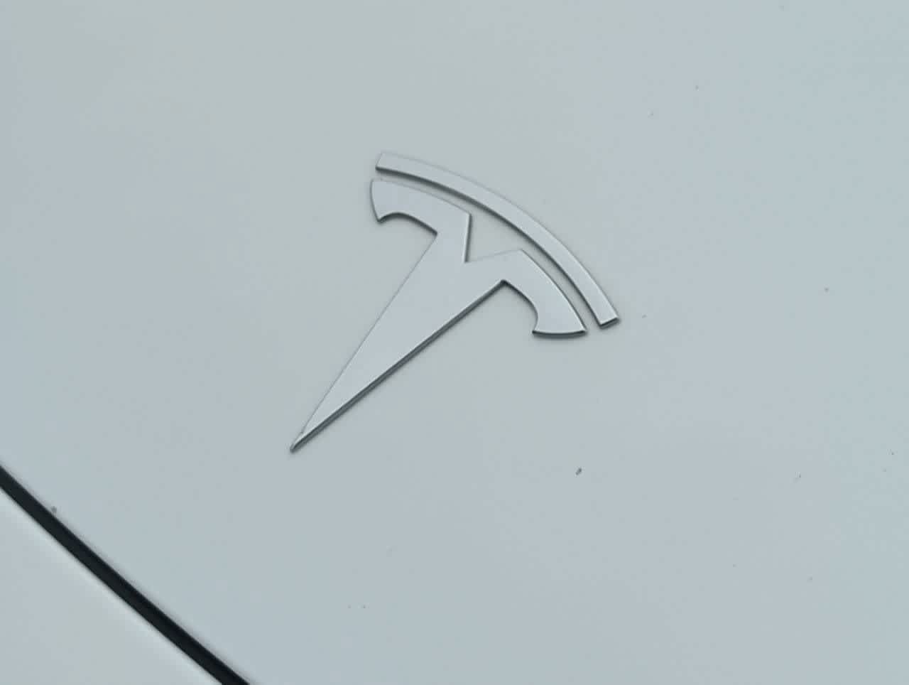 Used 2021 Tesla Model Y Long Range AWD/4WD image 11