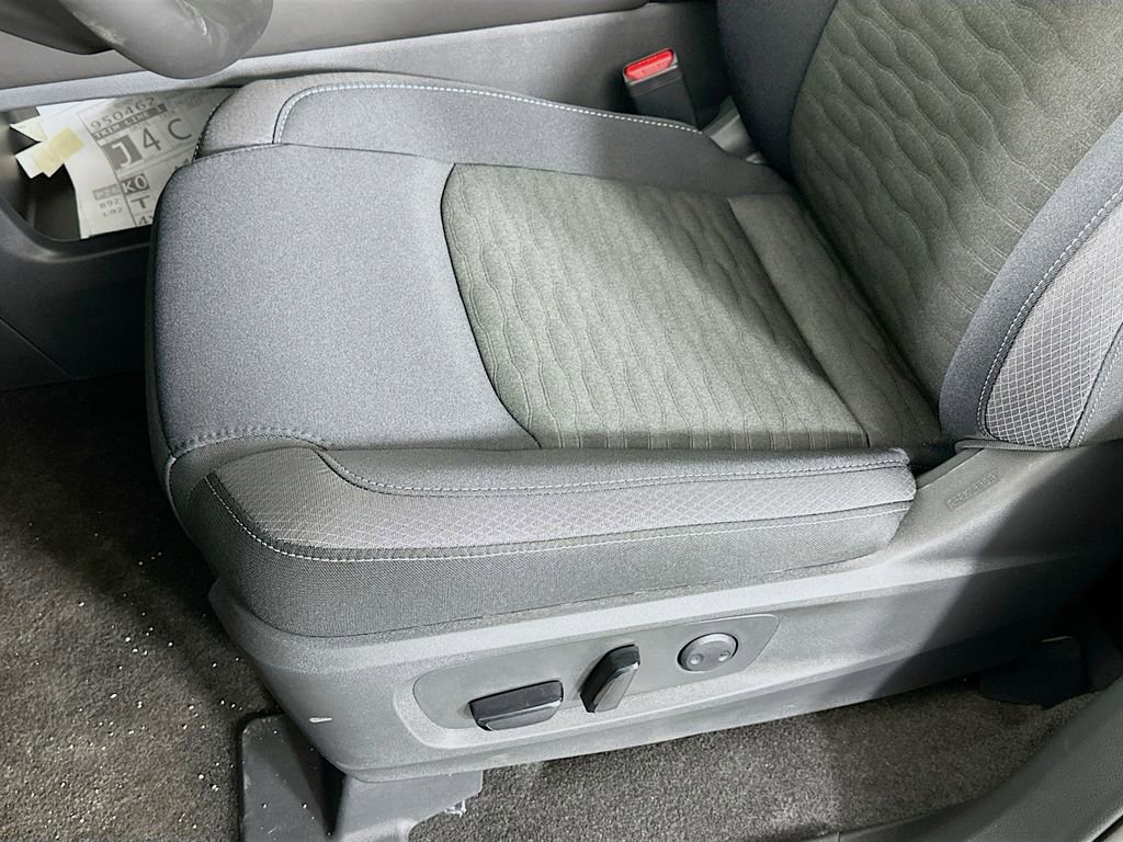 New 2026 Nissan Pathfinder SV image 25